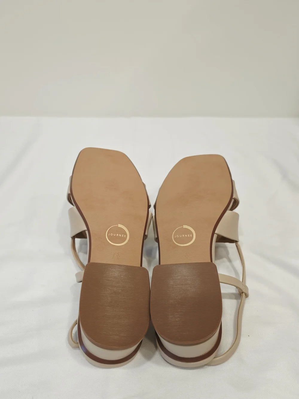 Journee Collection Tabatha Nude Woven T-Strap Low Block Heel Sandals US Size 7.5